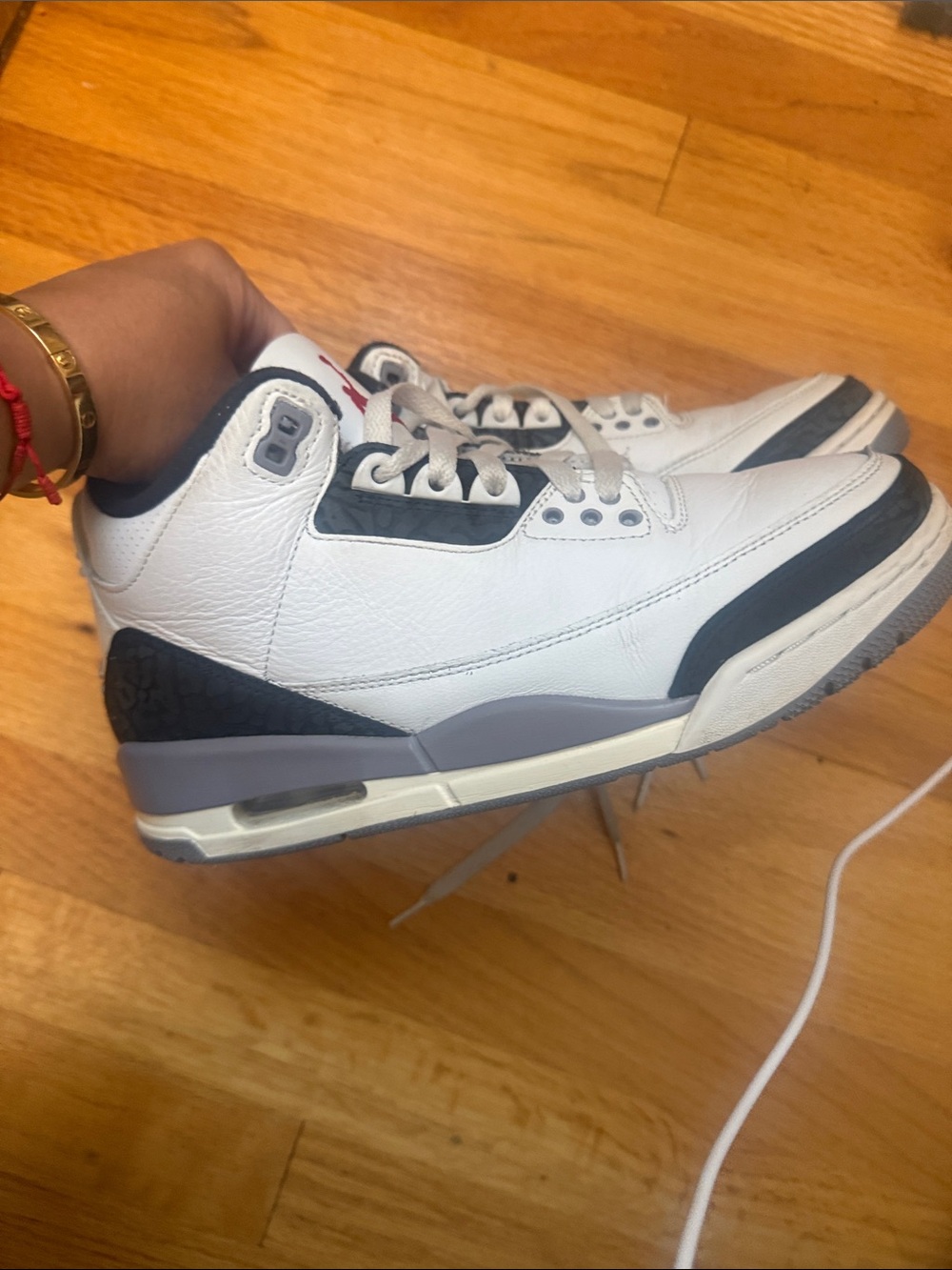 Jordan Men’s White and Black Low-Top Sneakers size 7